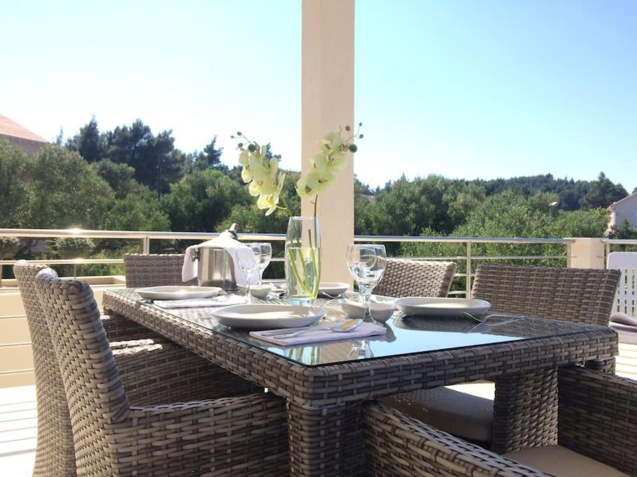 Villa Kora - Luxury Holiday Apartments Lumbarda Exterior photo
